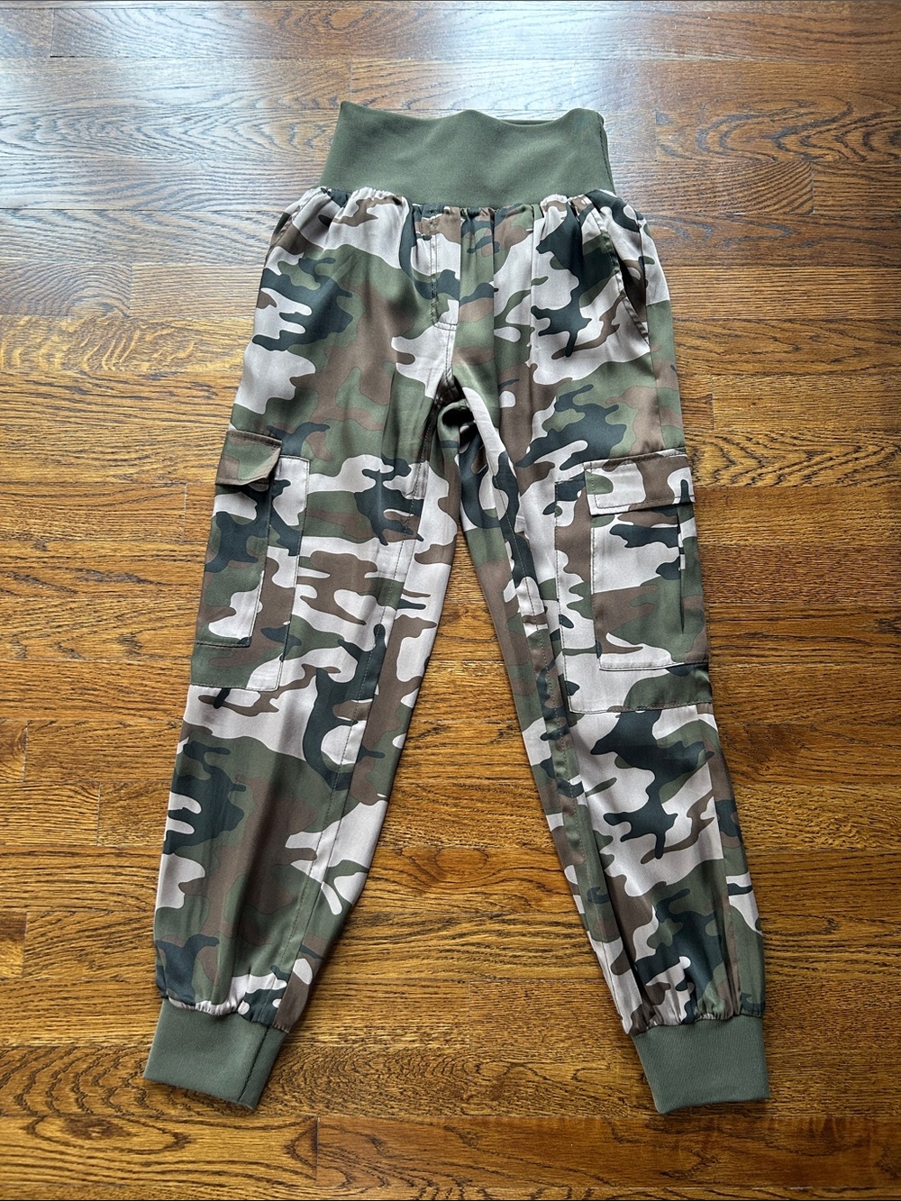 cinq a sept Olive & Camouflage Cargo Jogger Pants